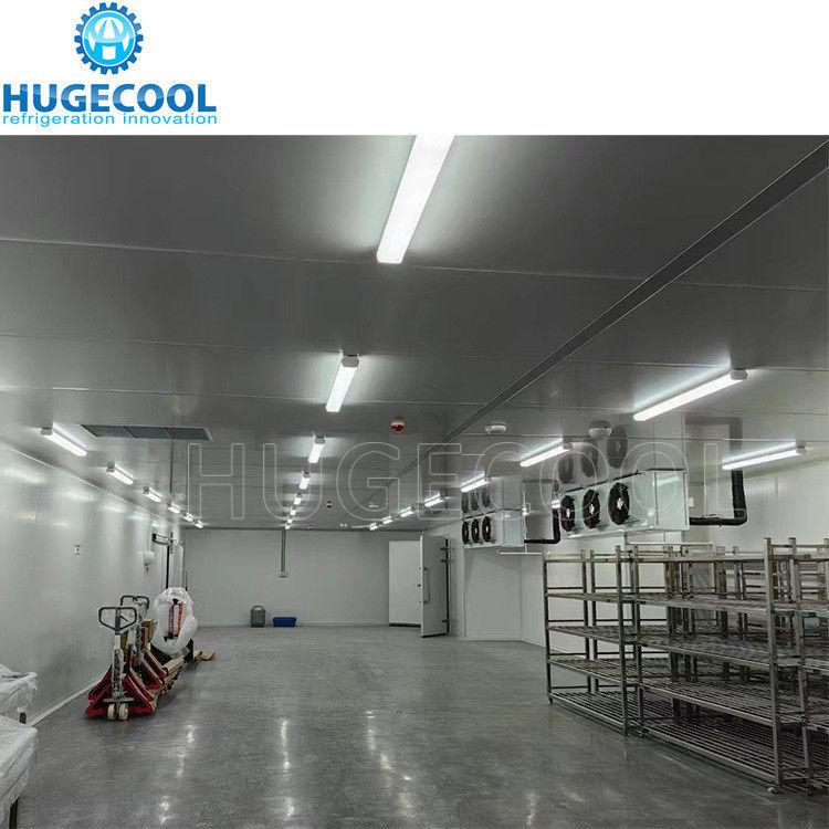 Walking in Cold Room Cold Storage Featuring Sliding Doors Suitable for Supermarkets and Food Distribution Centers